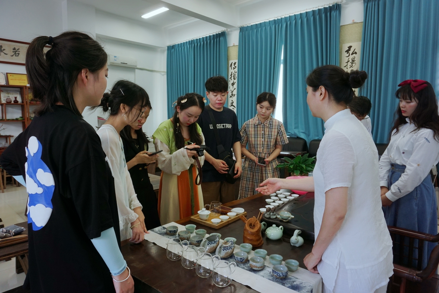 海南大学毕业证(海南大学毕业证查询)