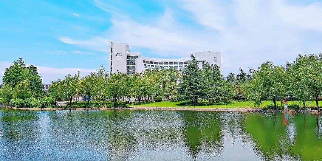 上海大学(上海大学排名)