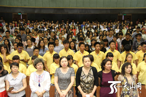 新疆大学毕业证(新疆大学毕业证发放分几个批次)