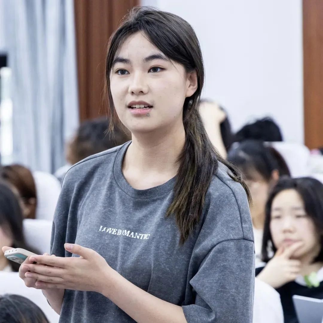 上海财经大学研究生学费一年多少